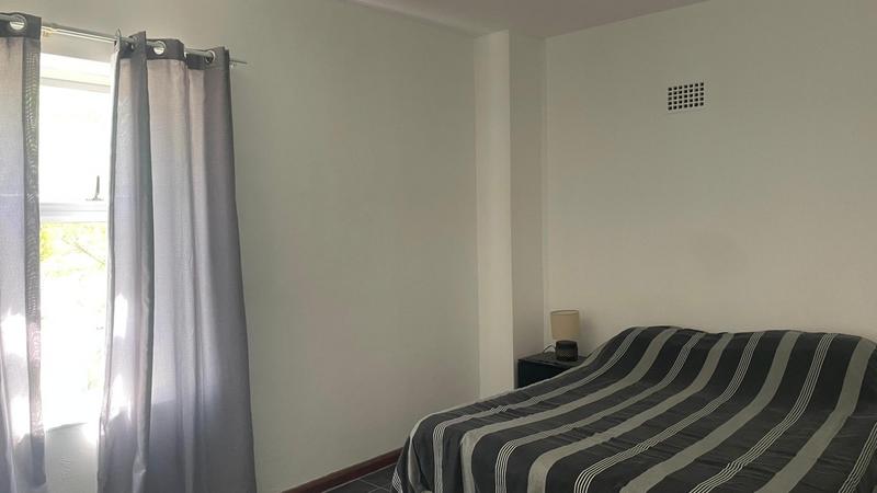 To Let 2 Bedroom Property for Rent in Oakdale Western Cape